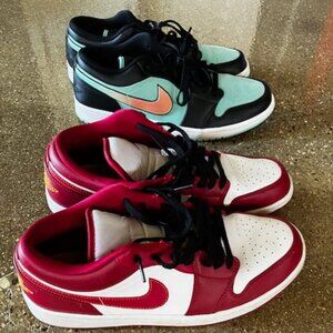 2 Pairs of Jordan 1 low - Size 12